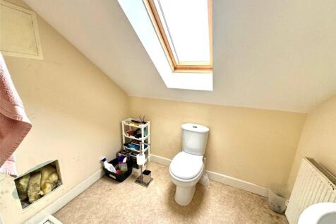 Ensuite(Bedroom Two)