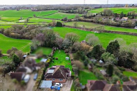 Drone 4 Blur.jpg
