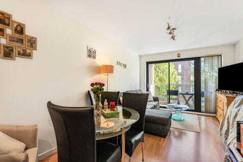 Reception/Kitchen