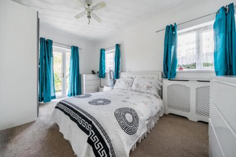34 Thorpe Lea Rd, bedroom 2