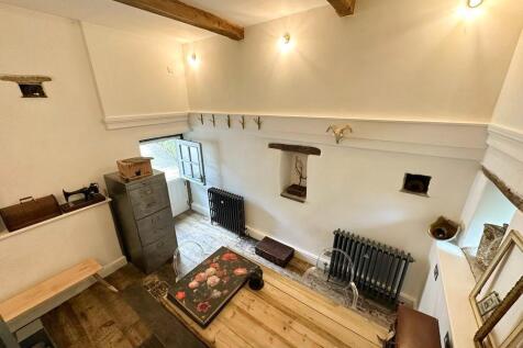 BEDROOM 4/OFFICE/STUDIO