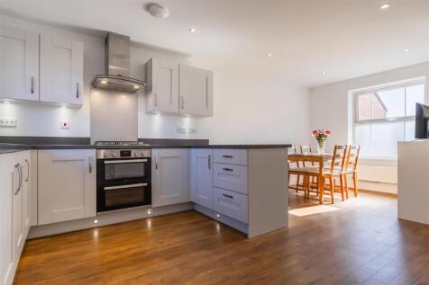 Blenhiem Close, 8-41.jpg