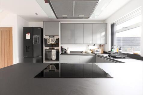 31 Derrick Road, BS15 8DS-15.jpg