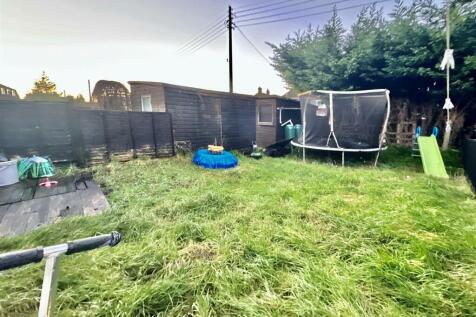 Briseham Road - 4.jpg