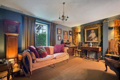 Sitting Room 2.JPG