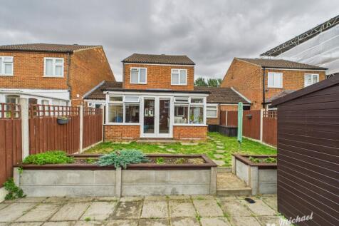 CAM02773G0-PR0349-STILL016