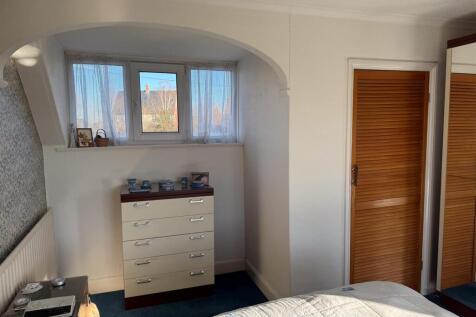 86 Harborough Rd Desborough-12.jpg