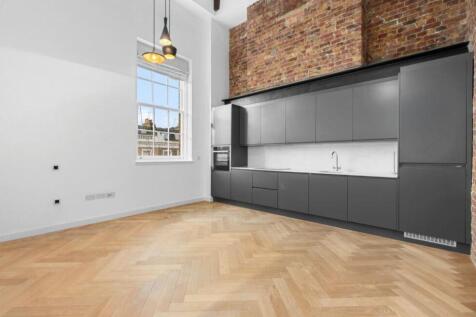 This sensational split level two double bedroom apartment is situated on the second and third floor within this highly impressive gated development.