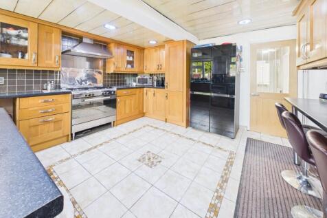 Extended Breakfast Kitchen