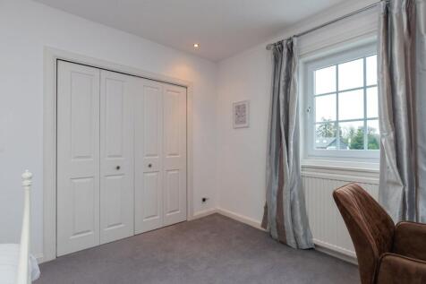 4 bed, 3 bath Detached in Glasgow - Photo 70