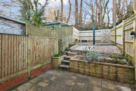 fee32229-Patio