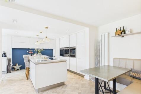 CAM03830G0-PR0148...