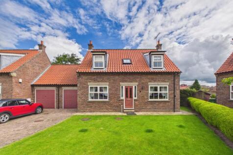 3 Bedroom Link-Detached House - For Sale