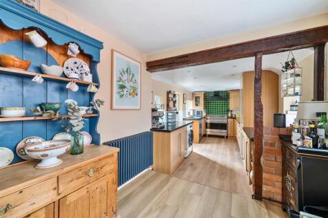 Dining - Kitch 1.jpg