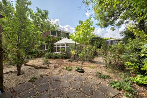 1300560-4-683d98af1b05c