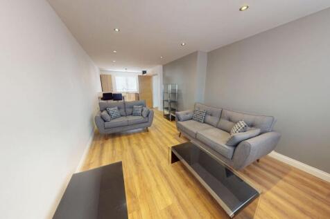 Introducing this spacious 2-bedroom apartment located in the vibrant vicinity of the Jewellery Quarter.
