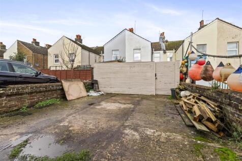 154 Lyndhurst Road-026.JPG