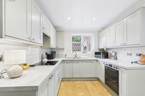 CAM03830G0-PR0231...