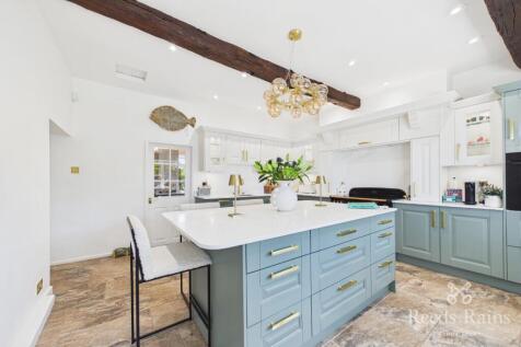 Breakfast Kitchen