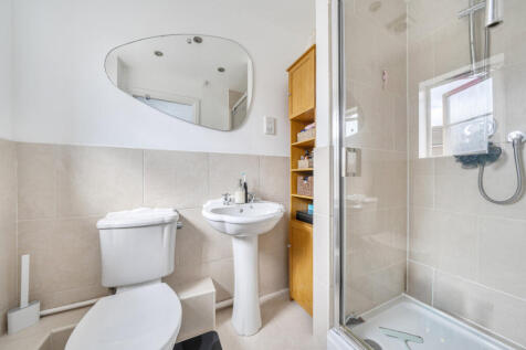 1353755-10-68d17a...