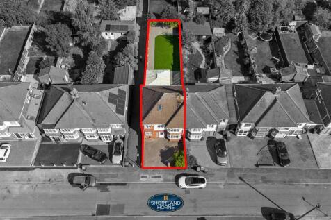 45 Arnold Ave (4 of 33).jpg