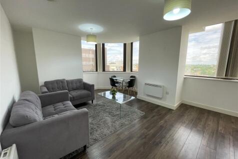 Well presented, two double bedroom apartment available on the vibrant Broad Street