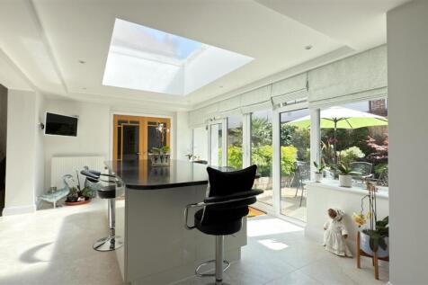 BINGHAM AVENUE-12.jpg