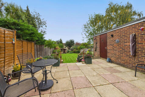 CAM02909G0-PR0498-STILL011