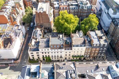 0 bed, 0 bath Terraced in London - Photo 10