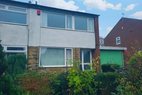 3 Bedroom Semi-Detached in BD2 1NJ