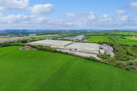 Distribution Warehouse to rent in yeadon