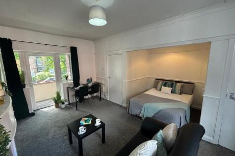 Available in August - we’re pleased to offer these well-presented and fully furnished apartments, ideal for both students and professionals seeking style, space, and convenience in one of Leeds' most