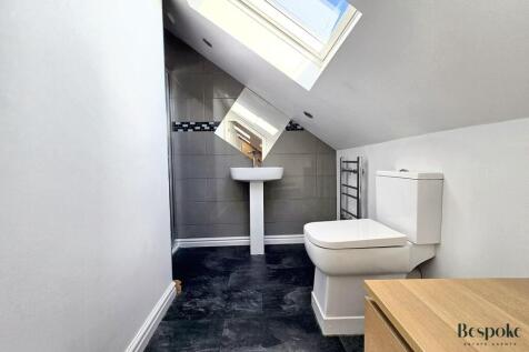 En-Suite to Bedroom Seven