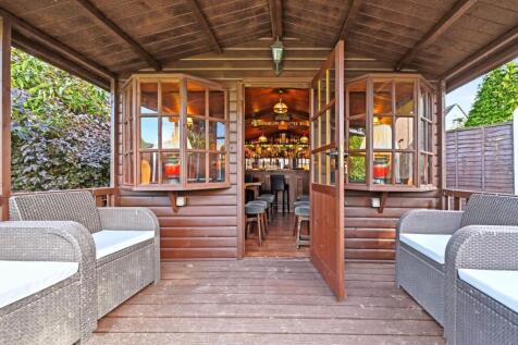 Garden Bar