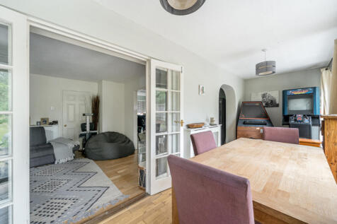 1303424-20-683eed...