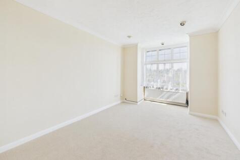 Sitting/Dining Room