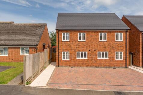 Plot 1, Stanton Close, Desborough (2 of 23).jpg