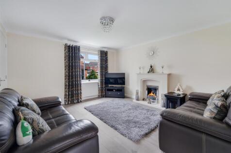 22 GOLDWORTH FOLD RAINHILL-14.jpg