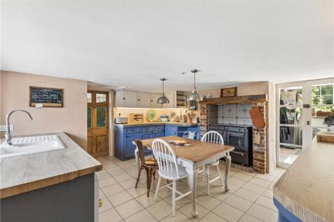 Kitchen/Breakfast Rm