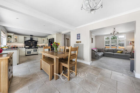 Kitchen/Dining Ro...