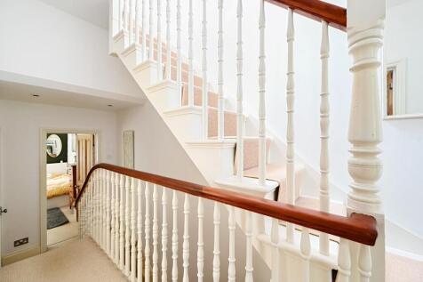 24 Dyke Road Drive, BN1 (28).jpg