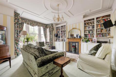Buckingham Road, E11