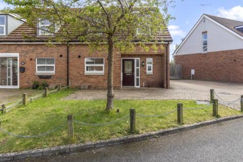 35 Glenbarrie Way-013.JPG