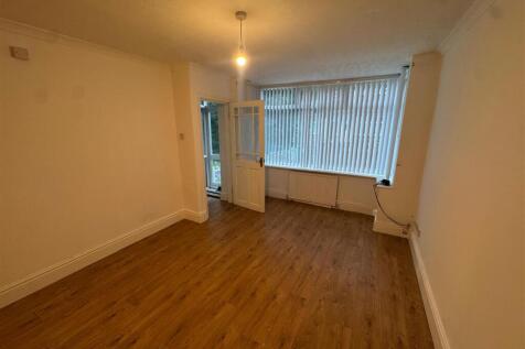 WhatsApp Image 2025-09-23 at 11.01.55.jpeg