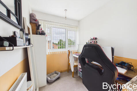 CAM05454G0-PR0173-STILL018