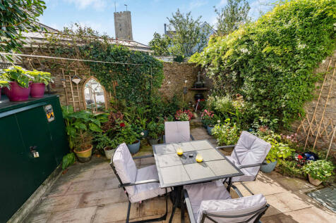 20 Courtyard