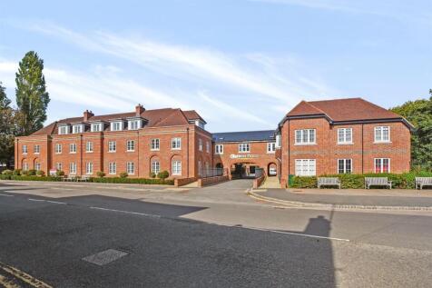 04-ff1cGCMCS - 11 Chiltern Place - Exterior -Origi