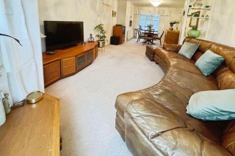 Lounge dining area