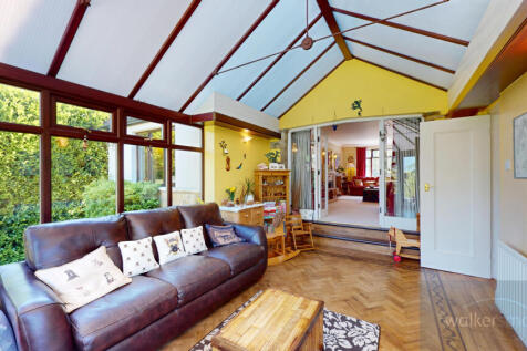 15-Breary-Lane-East-05212025_200321