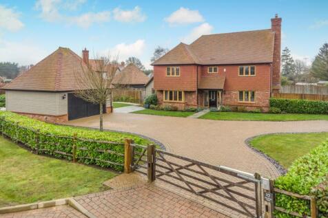 17 Polo Field Drive